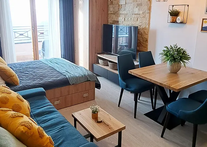 Topview Milmari N87 アパート